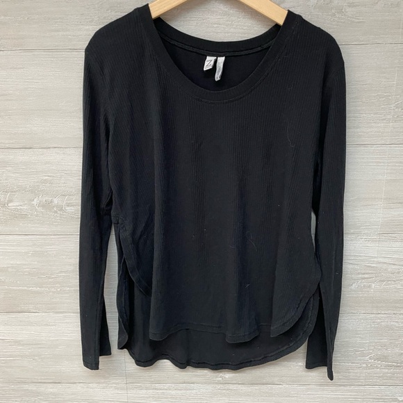 Zella Tops - | Zella | long sleeve shirt. Size M.